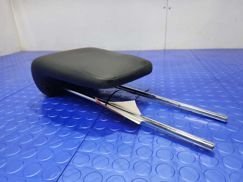 2011 Infiniti QX56 Headrest