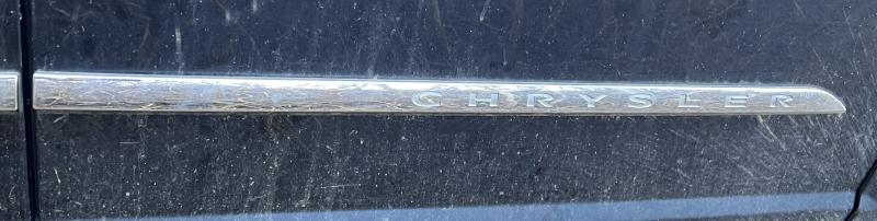 2013 Chrysler Town & Country Front Door Moulding