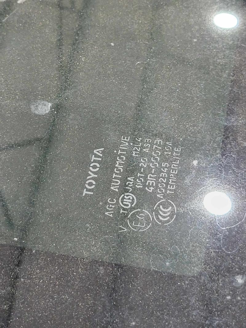2008 Toyota RAV4 Roof Glass (Glass Only)