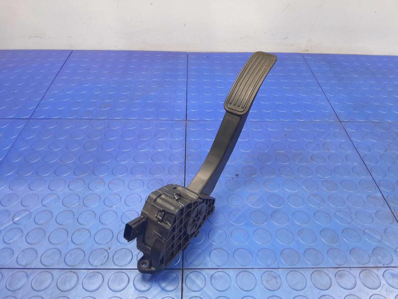 2013-2019 Ford Fusion Accelerator Pedal Assembly OEM DG9C-9F836-AC