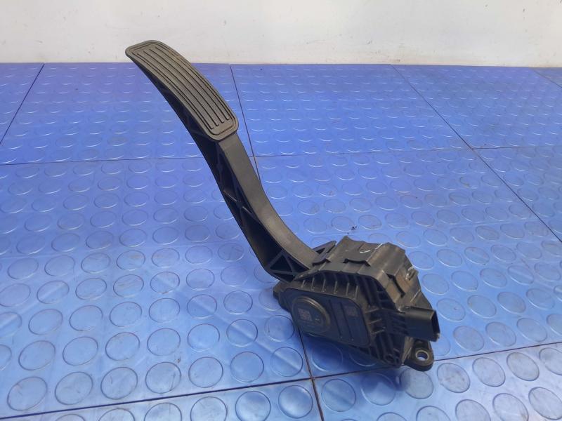 2013-2019 Ford Fusion Accelerator Pedal Assembly OEM DG9C-9F836-AC