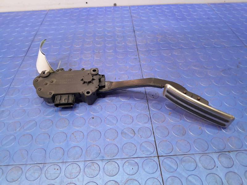 2006-2010 Pontiac Solstice Accelerator Pedal Assembly Genuine OEM 15220018