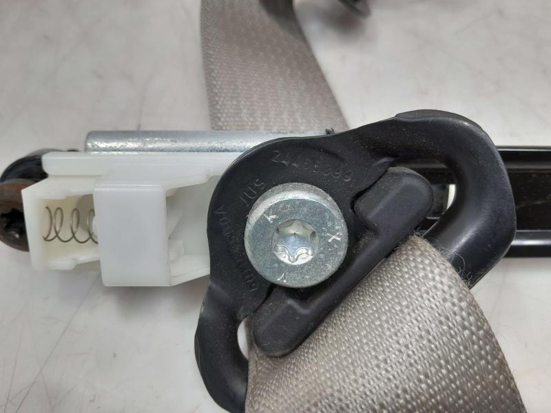 2007 Cadillac DTS Front Seat Belt