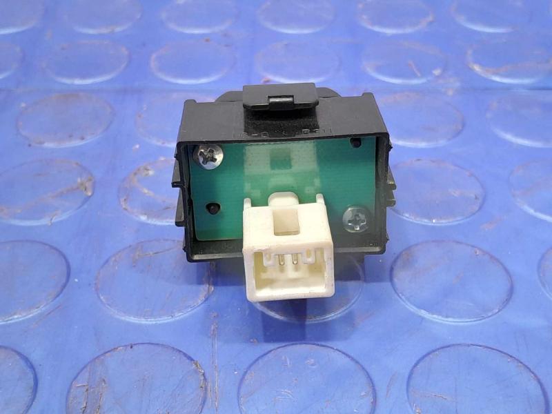 2013-2018 Toyota RAV4 Passenger Front Door Lock Switch OEM 84930-12250
