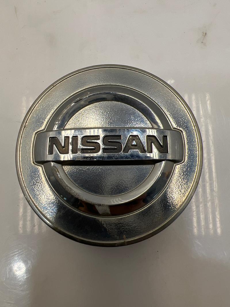 2011 Nissan Juke Center Cap