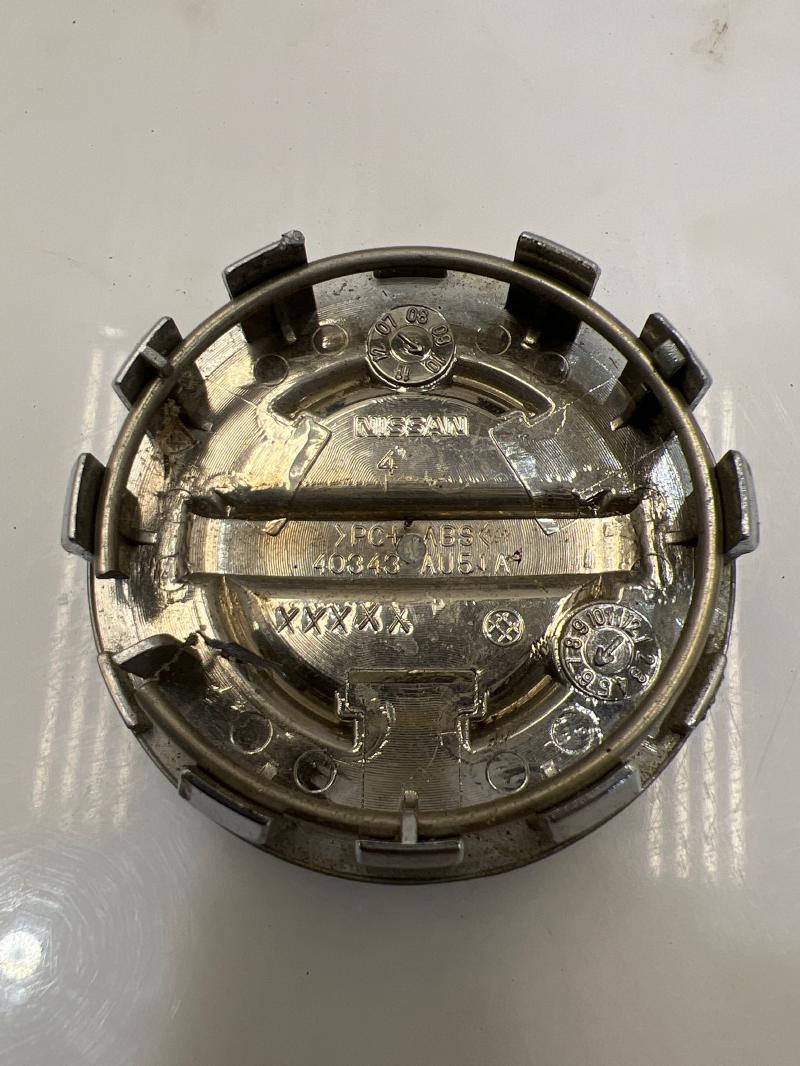 2011 Nissan Juke Center Cap
