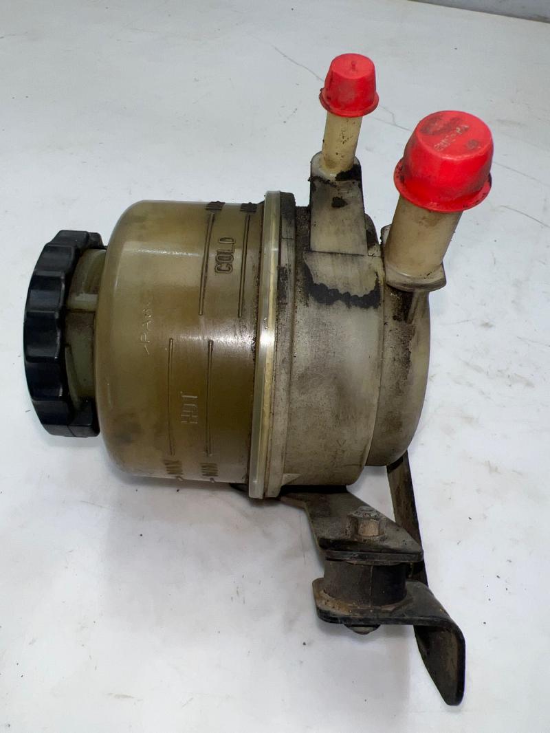 2000 - 2006 Toyota Tundra Power Steering Fluid Reservoir 4.0L 4.7L ONLY OEM 443600C030