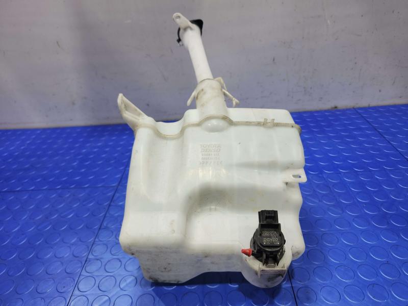 2015 Toyota Corolla Washer Bottle