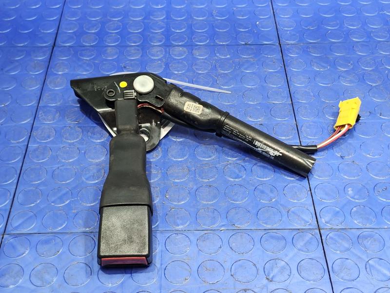 2012 Dodge Grand Caravan Front Seat Belt