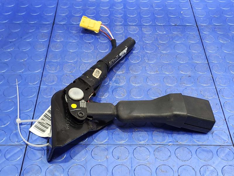 2012 Dodge Grand Caravan Front Seat Belt