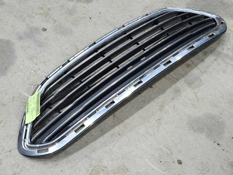 2016 Ford Fiesta Grille