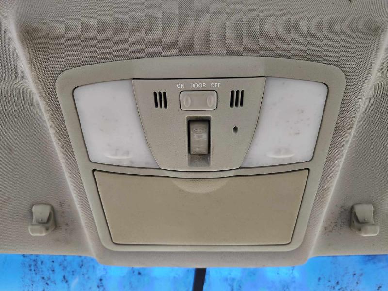 2008 Infiniti G35 Front Console