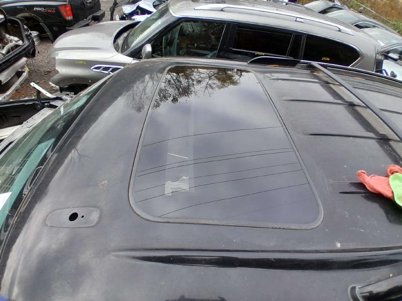 2013 GMC Yukon Roof Glass (Glass Only)