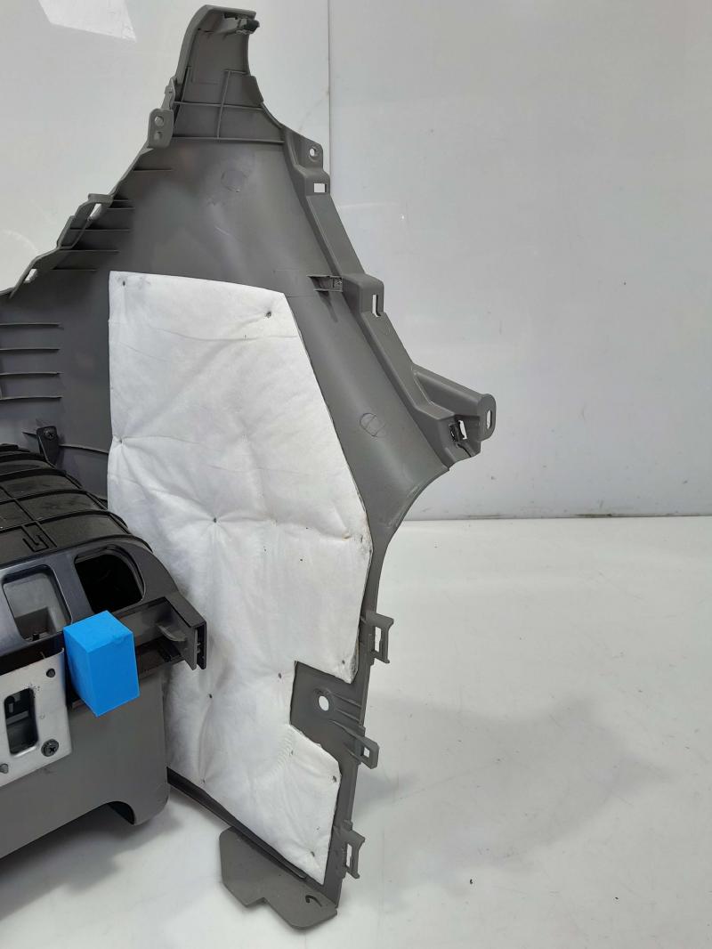 2014 Kia Sedona Front Console