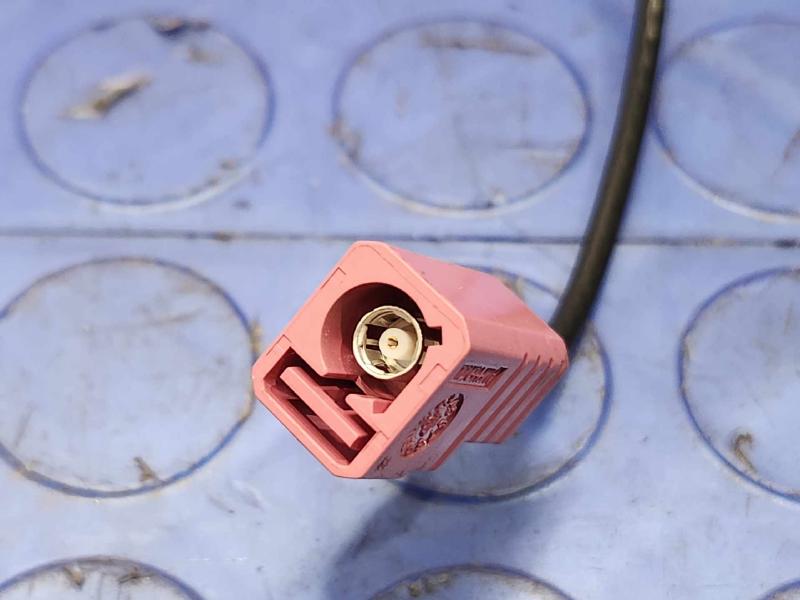 2017-2021 Jeep Renegade Keyless Entry Antenna Module Genuine OEM 68324012AA