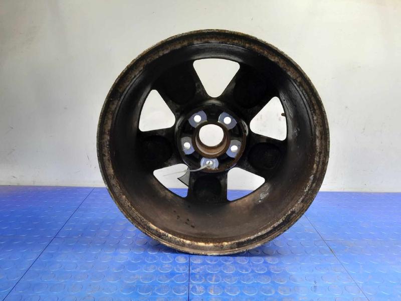 2005 Ford Explorer Wheel