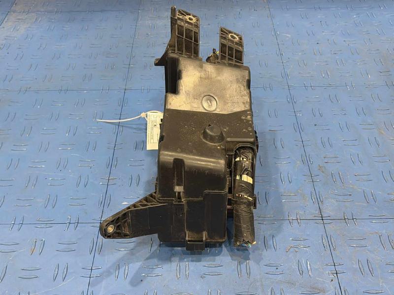 2007 Toyota RAV4 Engine Fuse Box