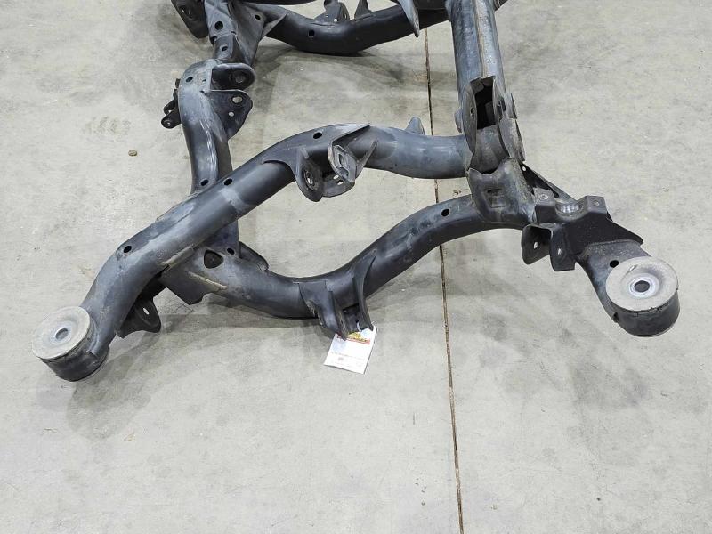 2011 Volkswagen Touareg Crossmember/Cradle/Undercarria