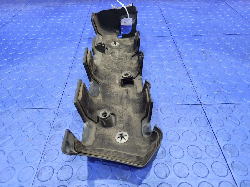 2015 GMC Yukon XL Engine Cover