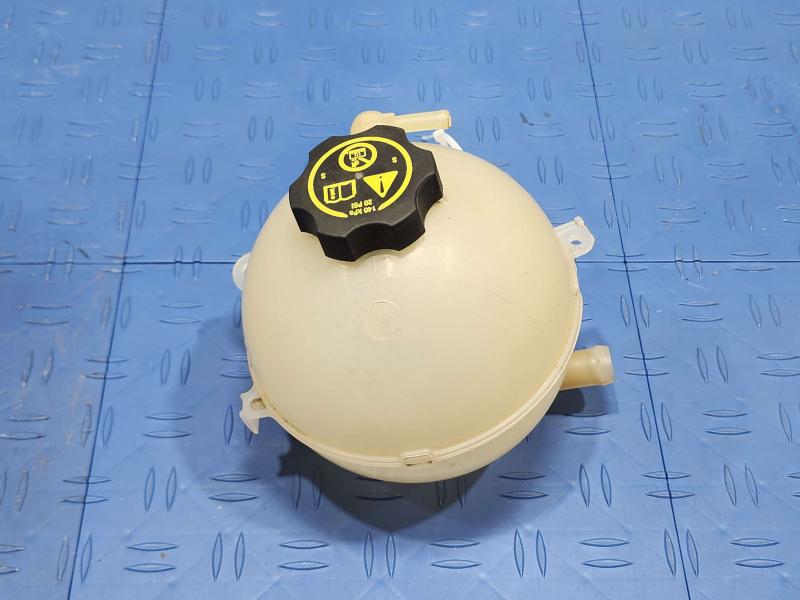 2018 Chevrolet Equinox Coolant Recovery Bottle