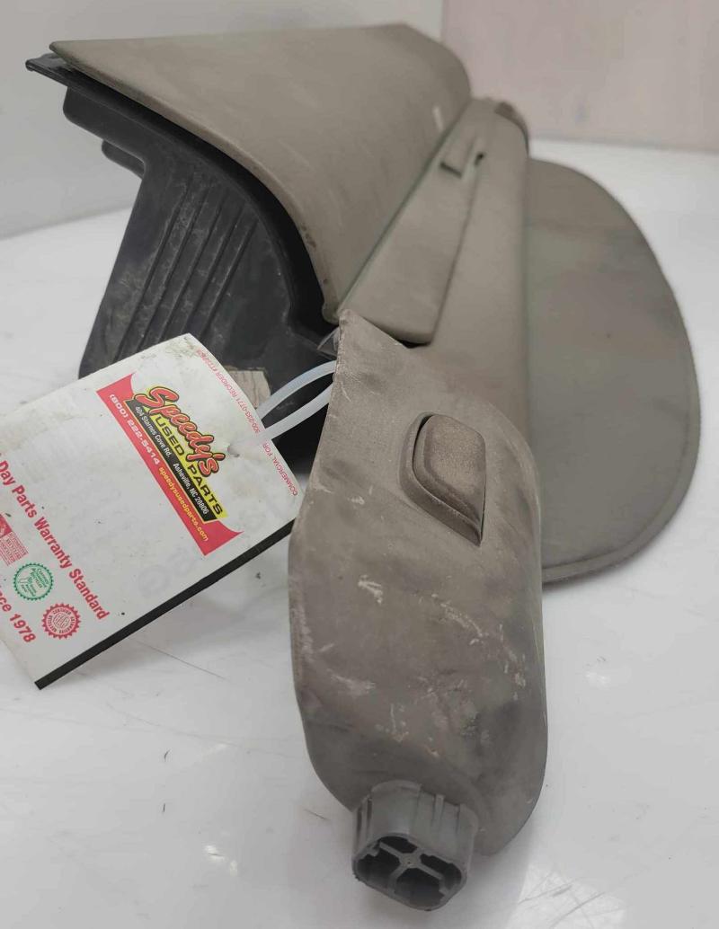 2006 Volvo 50 Cargo Cover