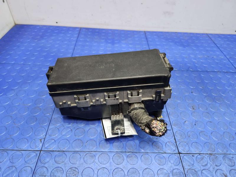 2014 Ford Mustang Engine Fuse Box