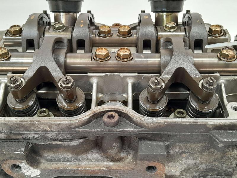 2005 Subaru Legacy Cylinder Head