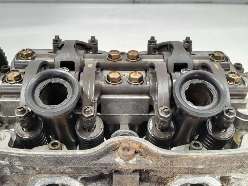 2005 Subaru Legacy Cylinder Head