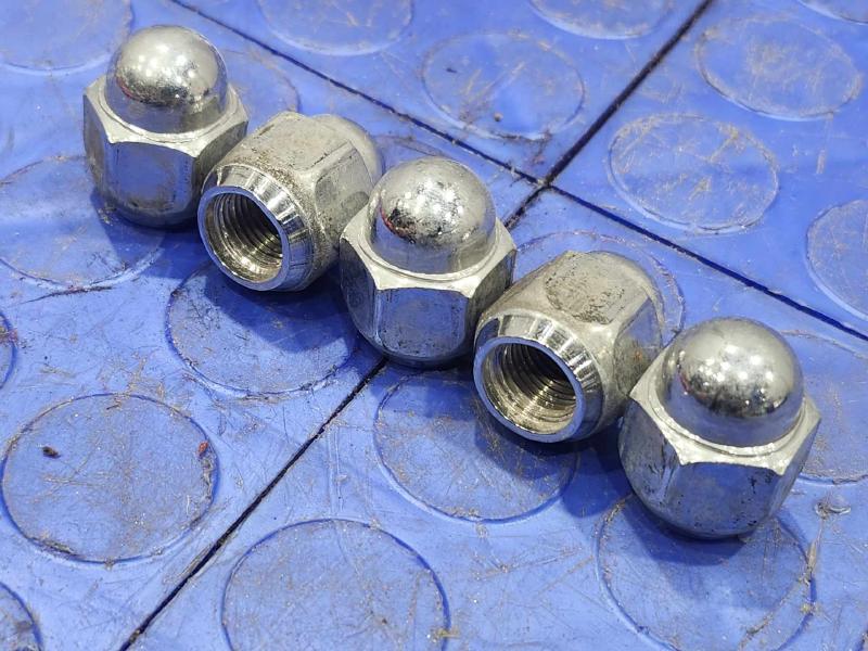 2021 Subaru Legacy Lug Nuts