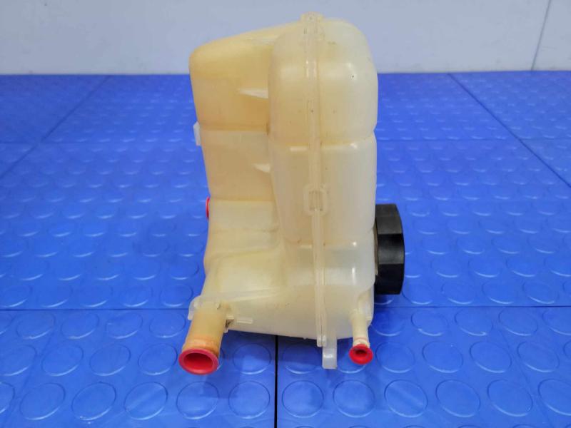 2014 Chevrolet Cruze Coolant Recovery Bottle