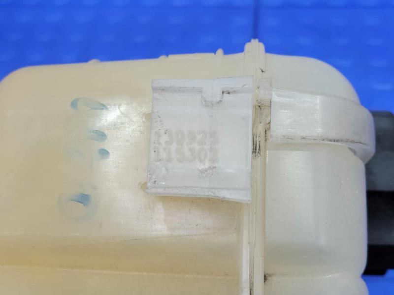 2014 Chevrolet Cruze Coolant Recovery Bottle