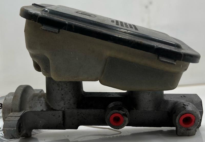 1988 Pontiac Firebird Master Cylinder