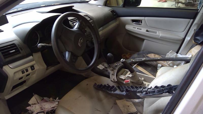 2013 Subaru Crosstrek Front Door Regulator