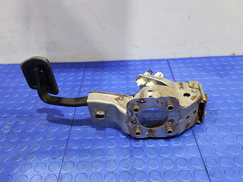 2015 Nissan Murano Brake Pedal