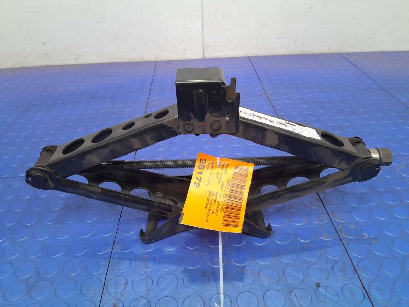 2017-2022 GMC Acadia Spare Tire Tools Jack Kit Assembly Genuine OEM 84116851