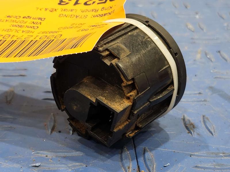 2012 Ford F-250 Super Duty Headlight Switch (Dash Mtd)