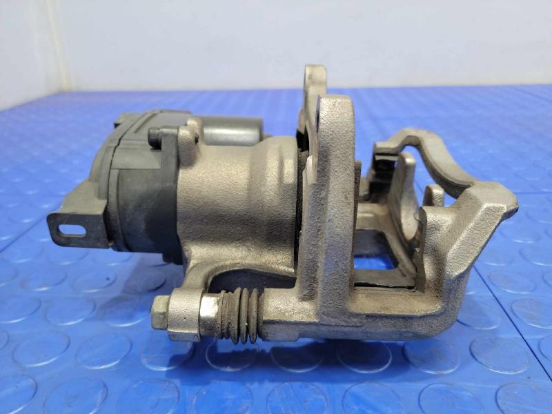 2017 Chevrolet Camaro Caliper