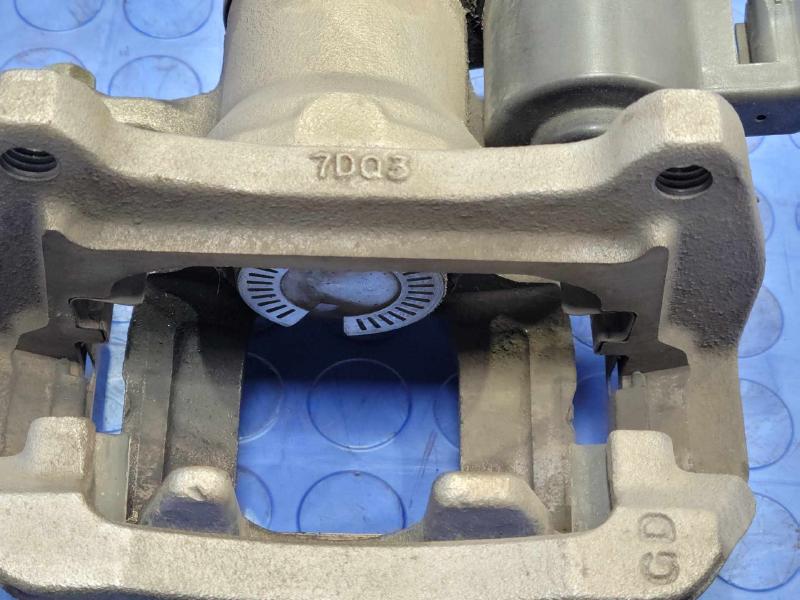 2017 Chevrolet Camaro Caliper