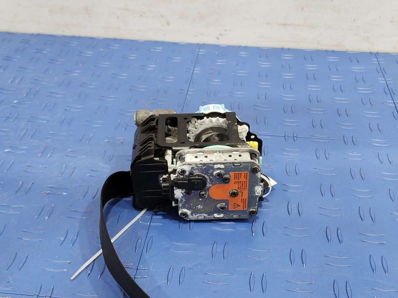 2012 Audi TT Front Seat Belt
