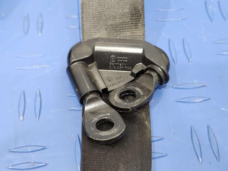2012 Audi TT Front Seat Belt