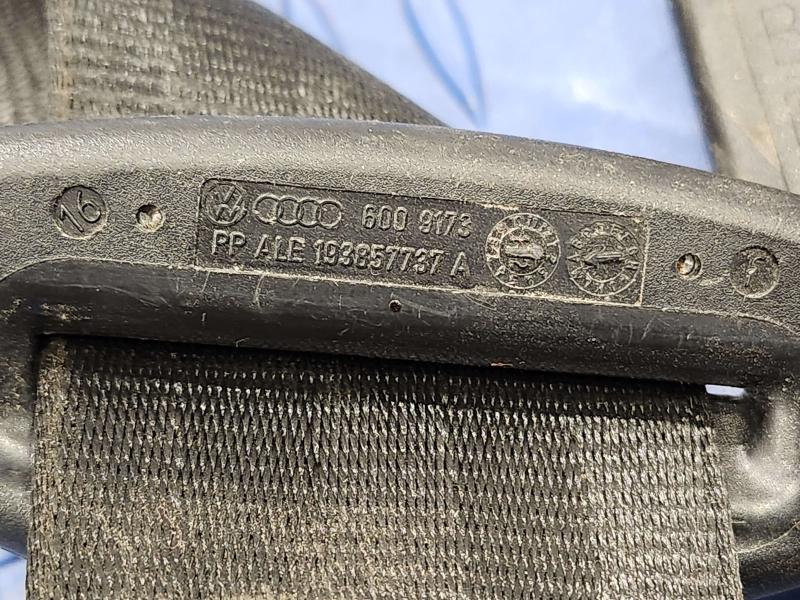 2012 Audi TT Front Seat Belt