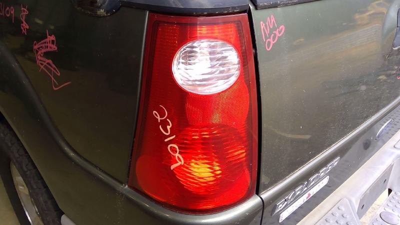 2002 Ford Explorer Tail Light Assembly