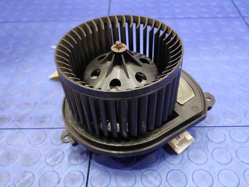 2014-2023 Jeep Cherokee Heater AC Blower Motor Assembly Genuine OEM 68223053AD