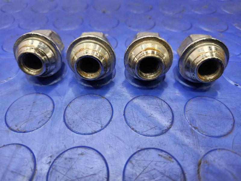 2020 Kia Rio Lug Nuts