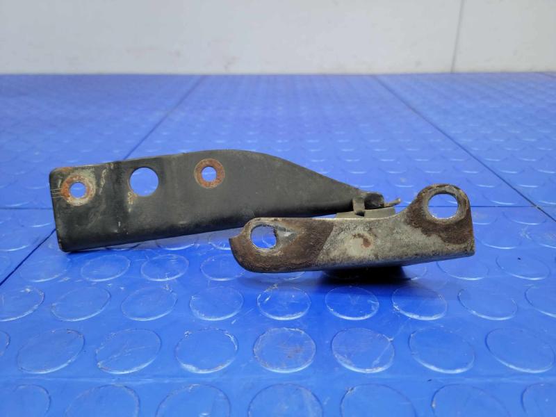 2006 Honda Ridgeline Hood Hinge