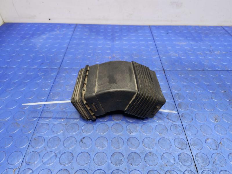 2016 Kia Sedona Air Intake Tube/Resonator