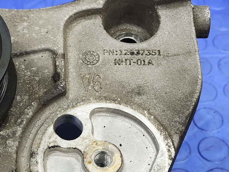 2014 Chevrolet Silverado 1500 Alternator Bracket