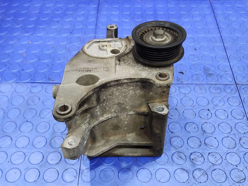 2014 Chevrolet Silverado 1500 Alternator Bracket