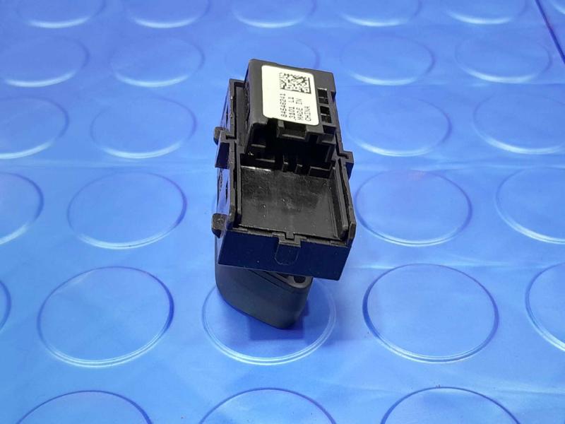 2023 Chevrolet Trailblazer Door Switch Front