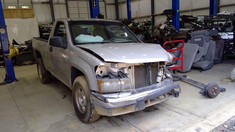 2004 Chevrolet Colorado Leaf Spring Rear